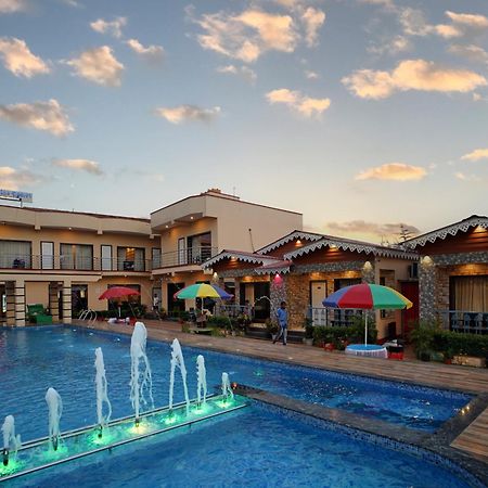 מנדרמוני Aqua Blue Resort Private Limited מראה חיצוני תמונה